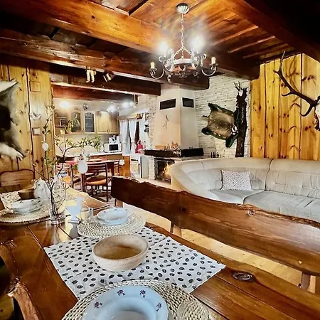 Petruskov Dvor Tatil Evi Brezno